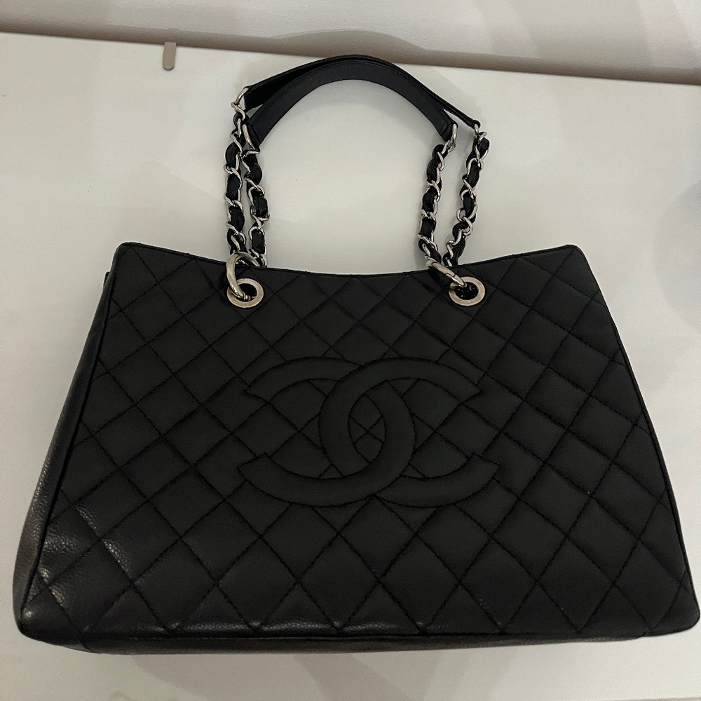 Chanel Grand shopping tote black